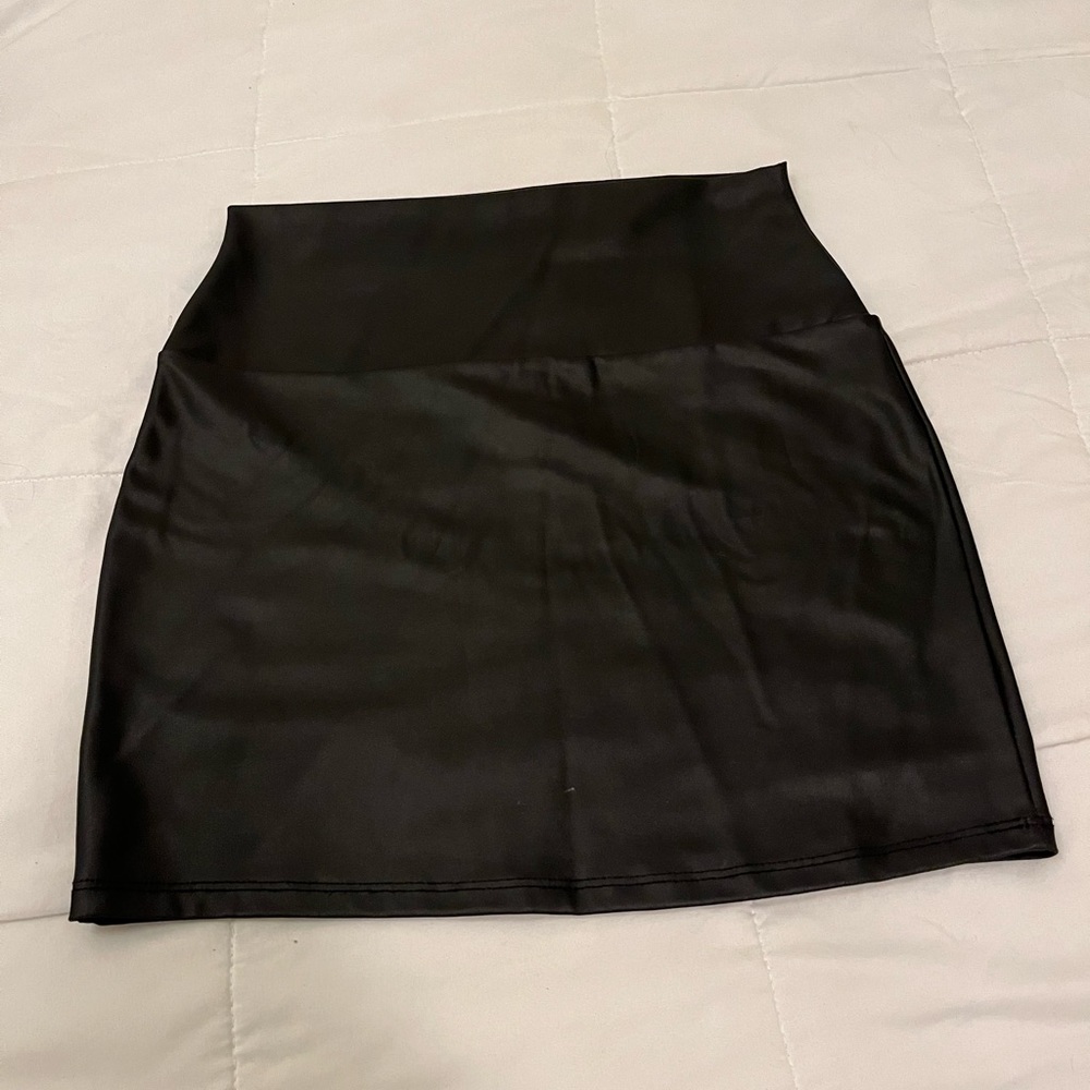 windsor black leather skirt